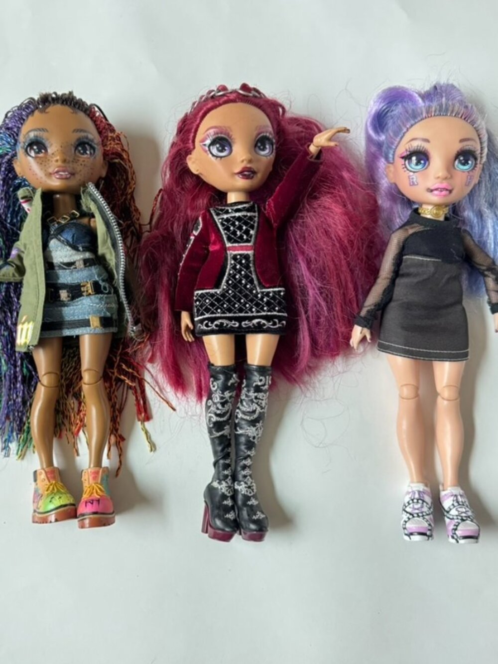 Rainbow High Lot of 3 Dolls Vanessa Mila Berrimore Violet Willow Play Condition